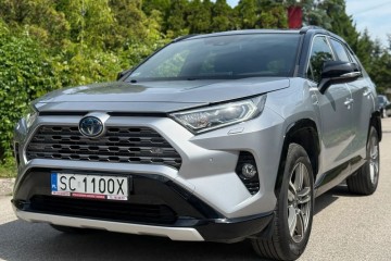 Salon PL FV23% Selection ACC Podgrzewane fotele i kierownica CarPlay