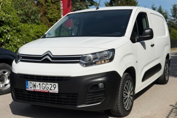 1WŁ Salon PL FV23% L2 Long 130km 3 osoby Czujniki parkowania Klimatyza