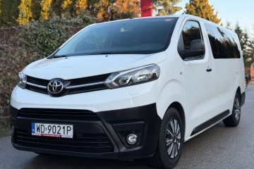 1WŁ ASO Salon PL FV23% 9 osób Klimatyzacja Czujniki parkowania